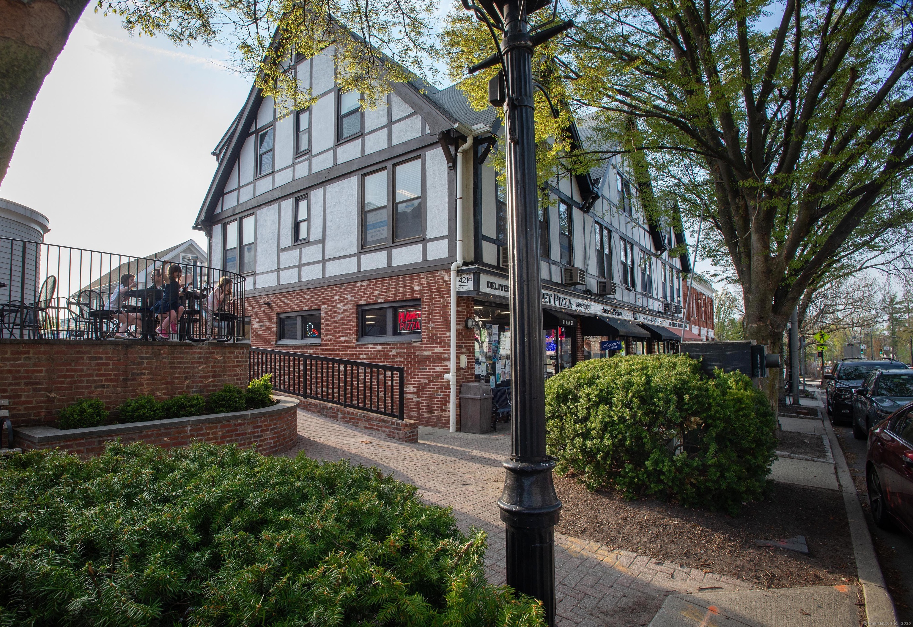 421 Main Street Ridgefield, CT 06877 - Photo 13 of 14