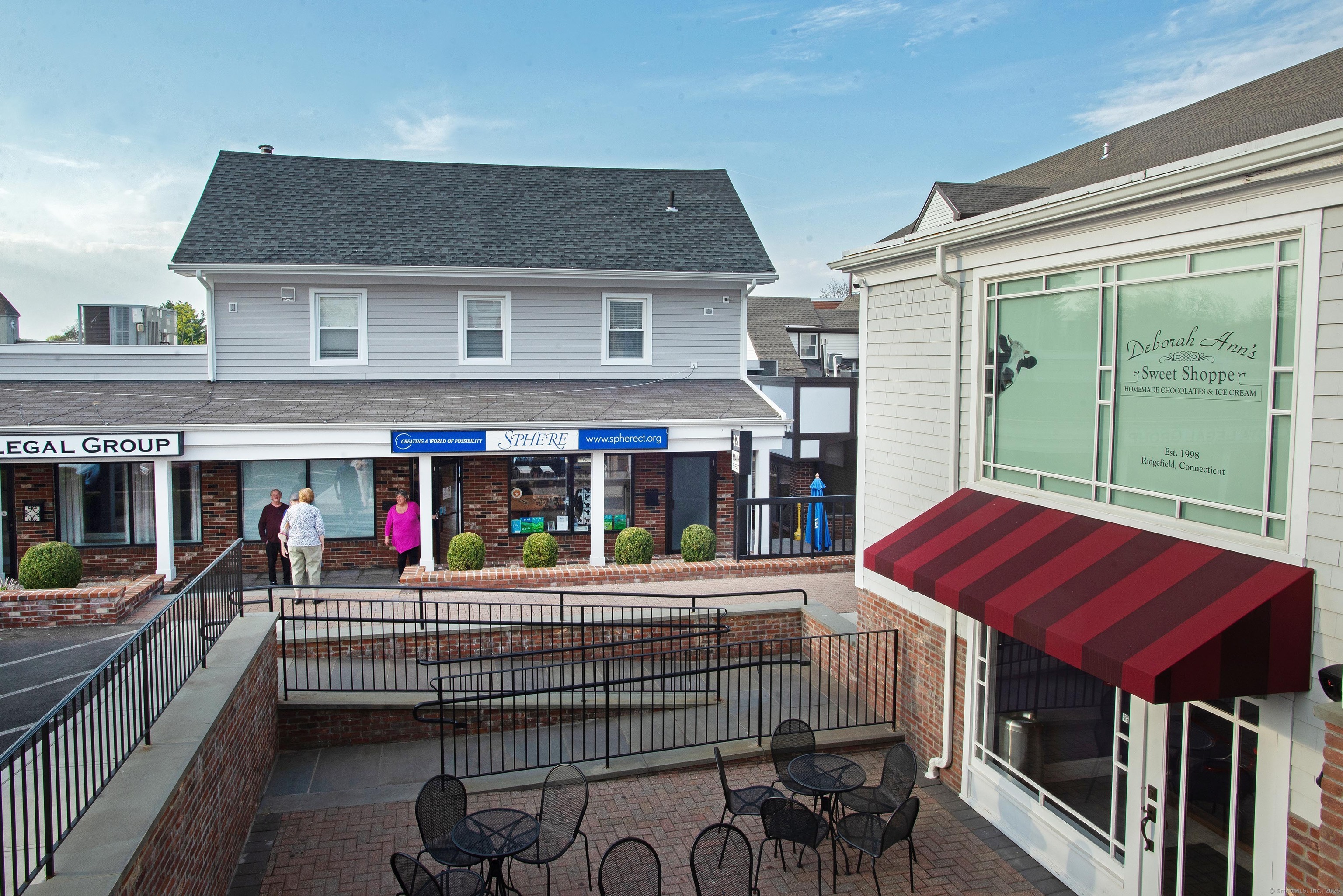 421 Main Street Ridgefield, CT 06877 - Photo 2 of 14