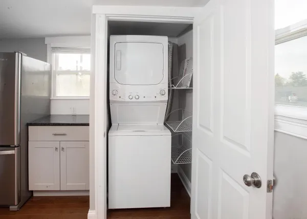 $2,450 | 421 Main Street, Ridgefield, CT 06877