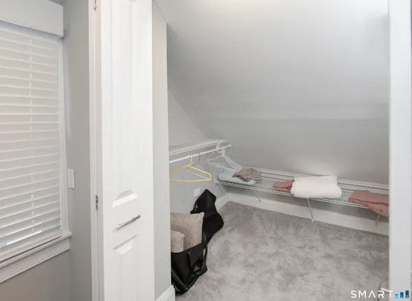 $2,450 | 421 Main Street, Ridgefield, CT 06877