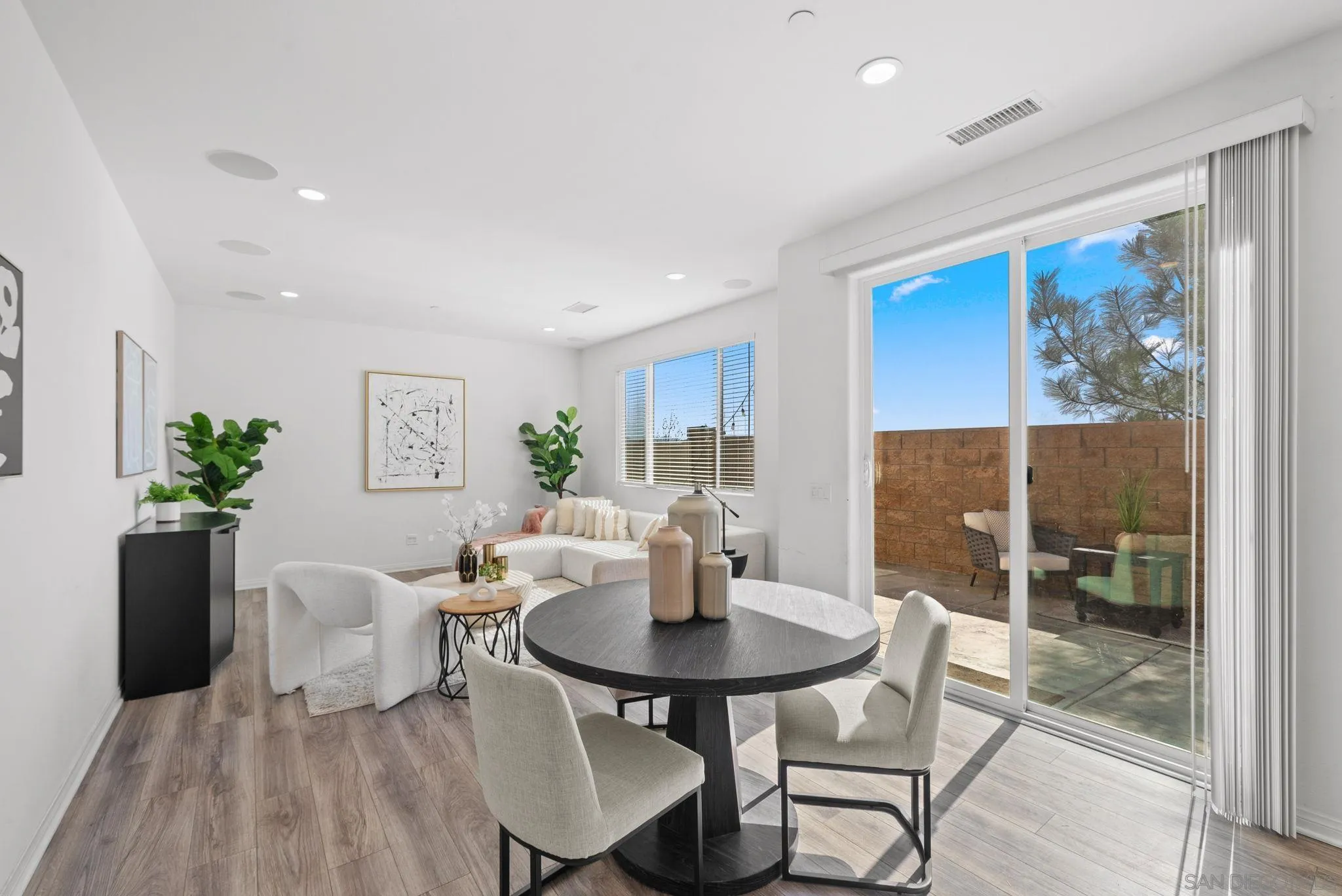 8749 Scrub Oak Street Santee, CA 92071 - Photo 5 of 43 a living room with furniture