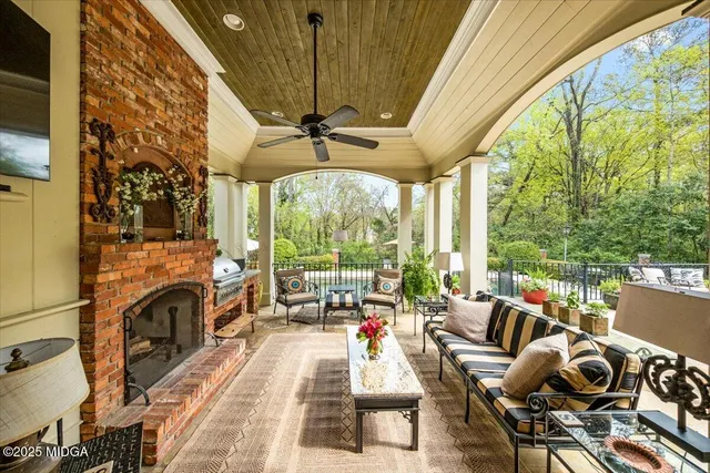 $2,100,000 | 2727 Ingleside Avenue, Macon, GA 31204