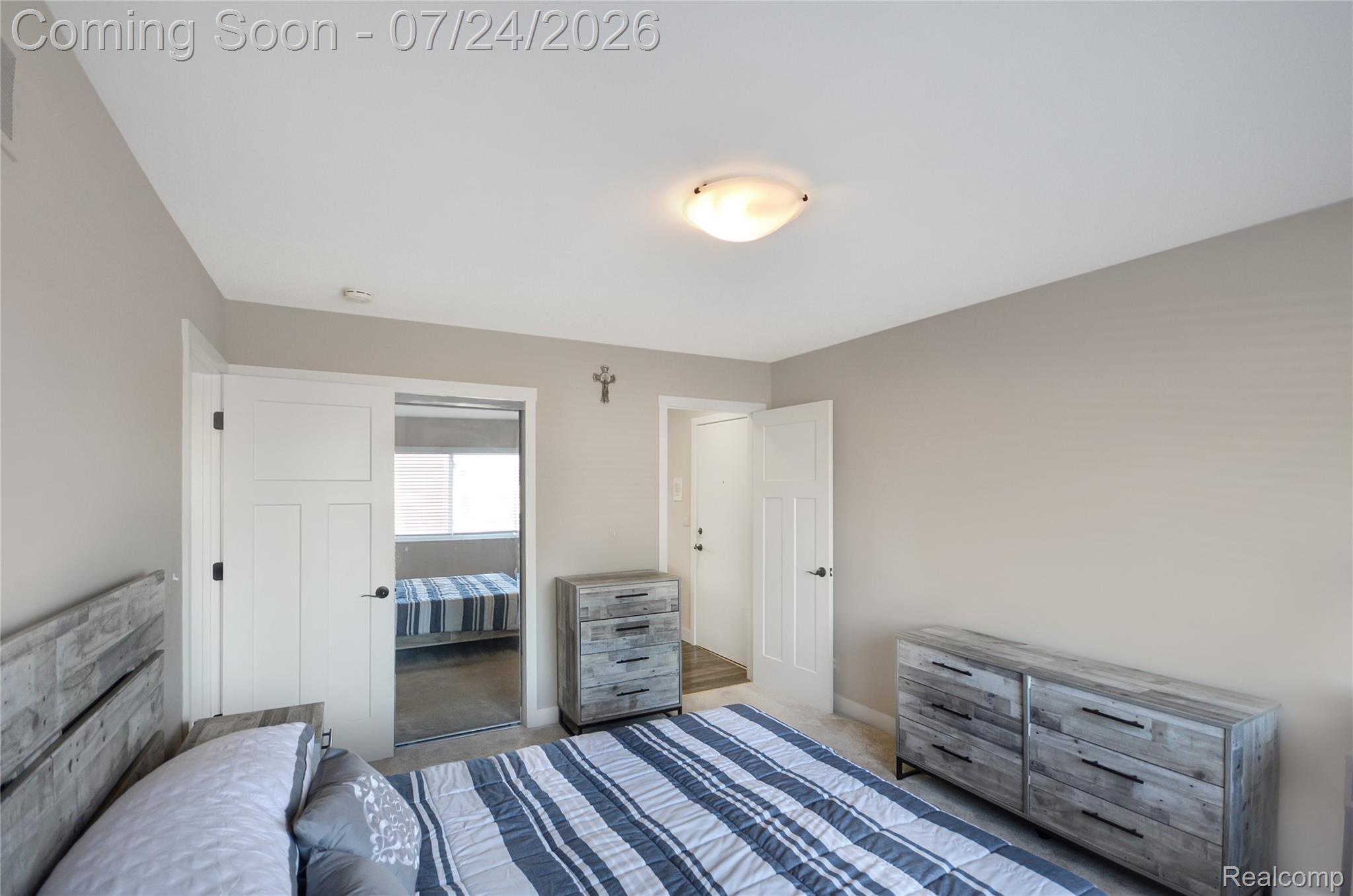 29322 Hoover Road, Unit 322 Warren, MI 48093 - Photo 18 of 20 18 Bedroom.jpg