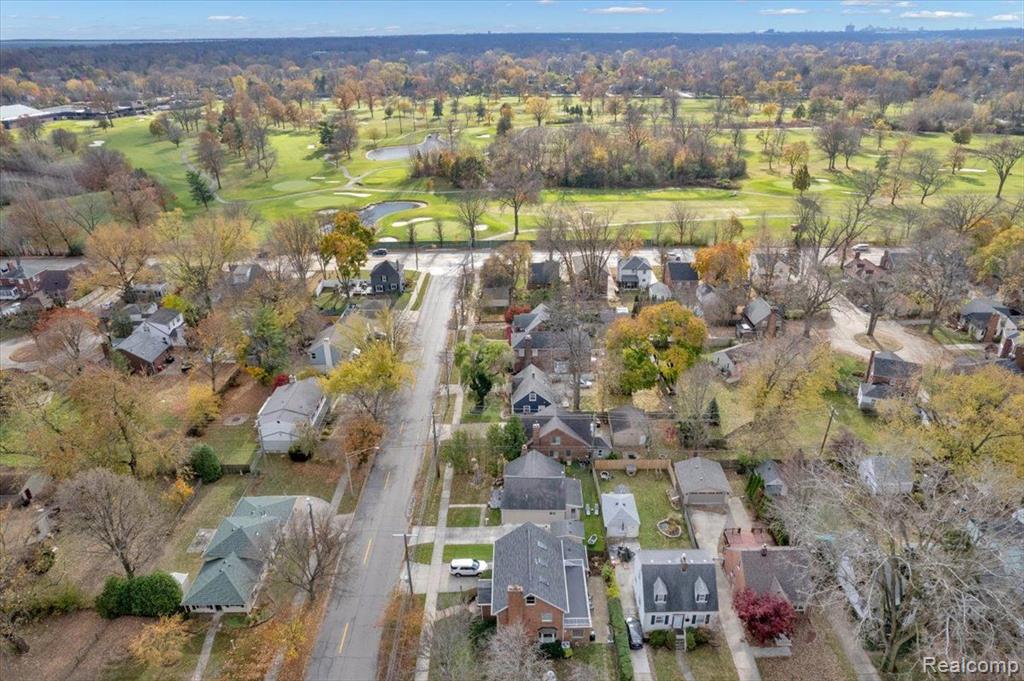 20779 Marter Road Grosse Pointe Woods, MI 48236 - Photo 35 of 39