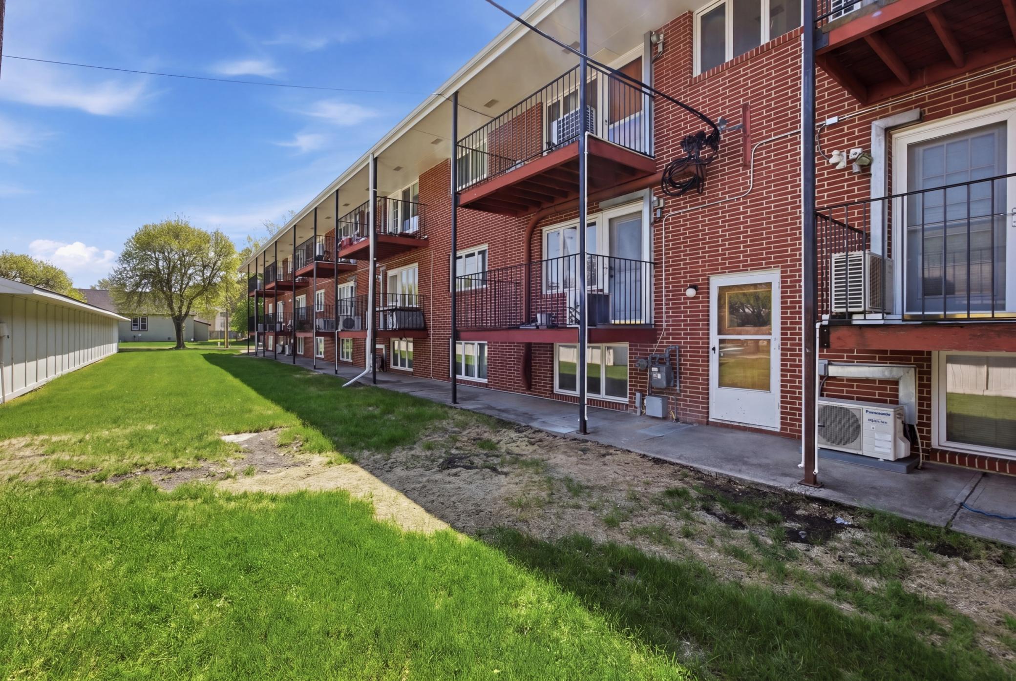 809 6th Avenue North, Unit C14 Fargo, ND 58102 - Photo 14 of 16