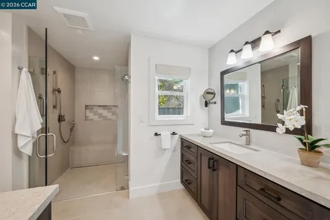 $2,250,000 | 342 Constance Place, Moraga, CA 94556