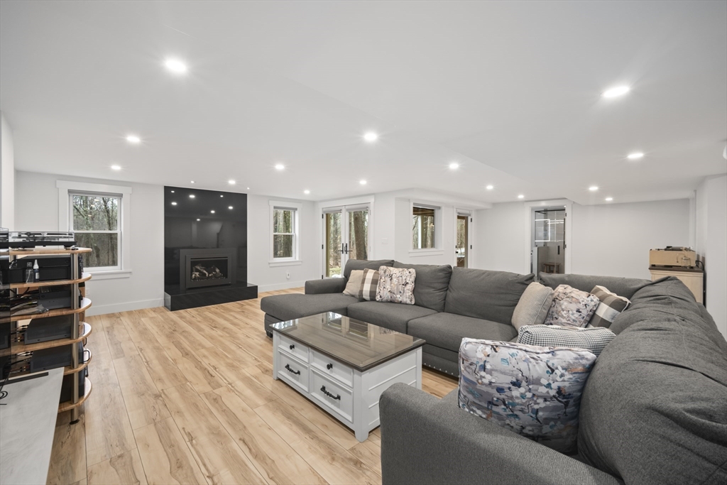 53 Grogan Path Marlborough, MA 01752 - Photo 33 of 40