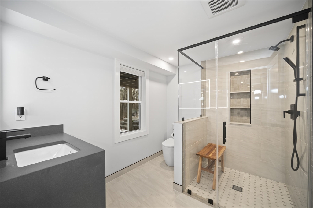 53 Grogan Path Marlborough, MA 01752 - Photo 35 of 40