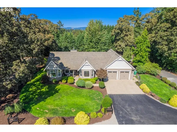 $1,299,999 | 9989 Northeast Trillium Lane, Newberg, OR 97132