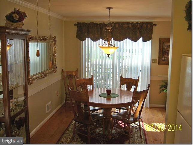 145 Moser Road Warrenton, VA 20186 - Photo 13 of 20 Dining Room