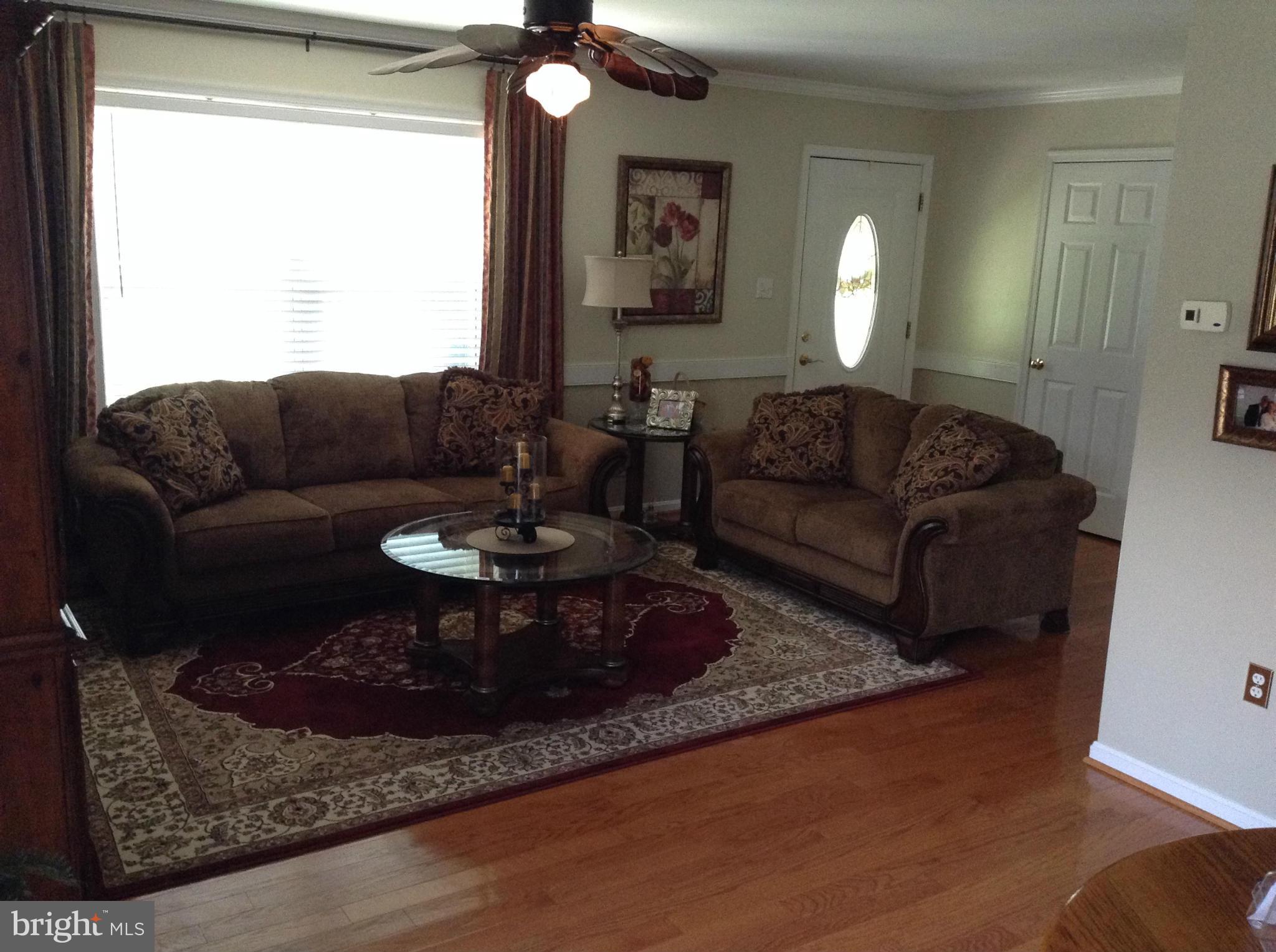 145 Moser Road Warrenton, VA 20186 - Photo 8 of 20 Family Room