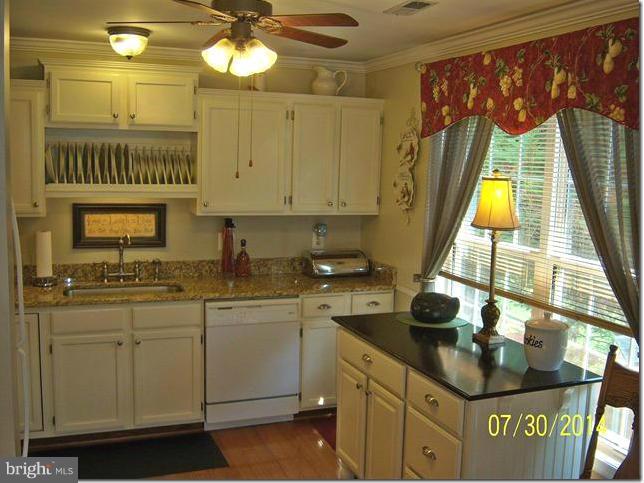 145 Moser Road Warrenton, VA 20186 - Photo 10 of 20 Kitchen