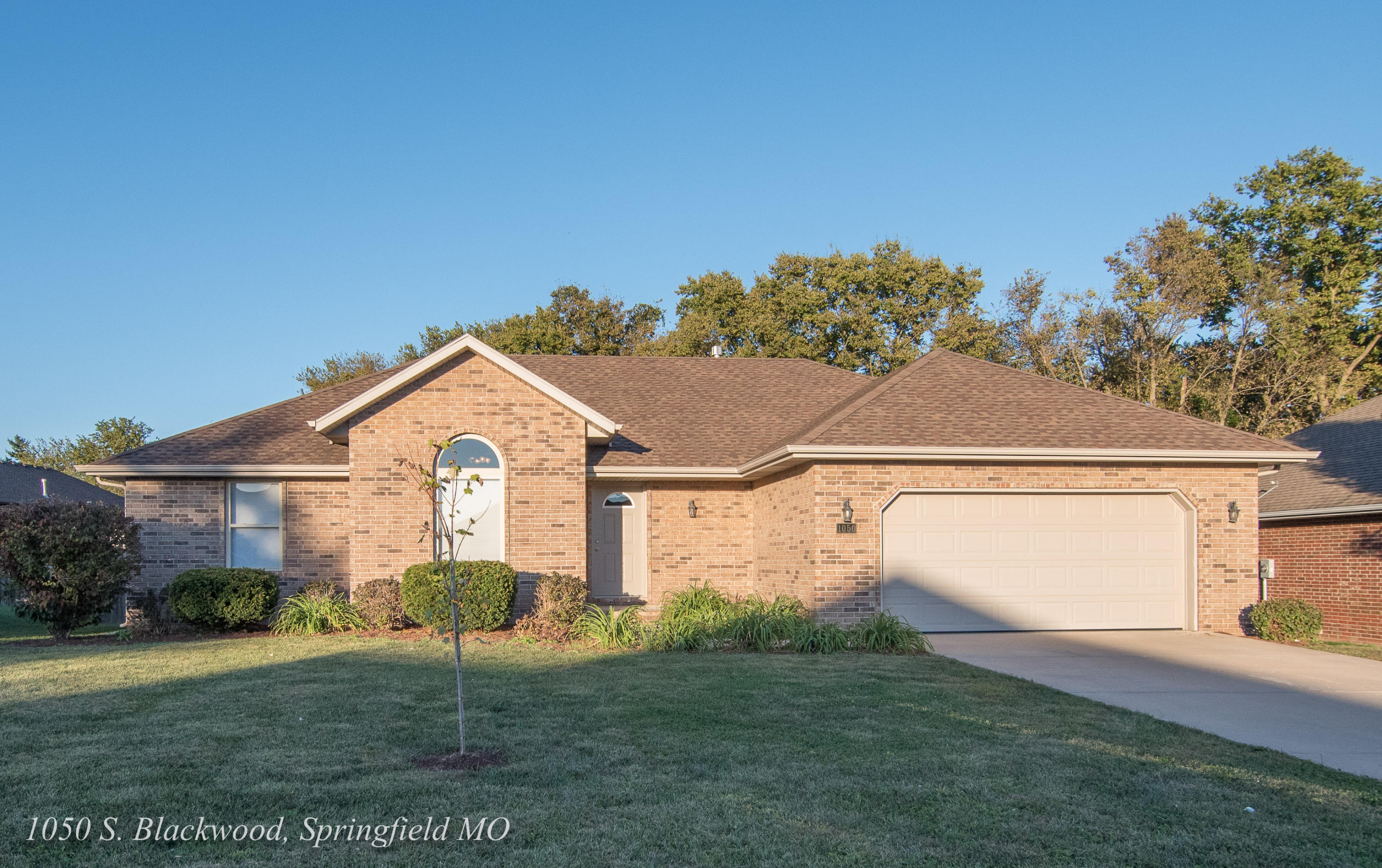 1050 Blackwood Road Springfield, MO 65802 - Photo 1 of 1 1050 S. Blackwood, Springfield MO-2