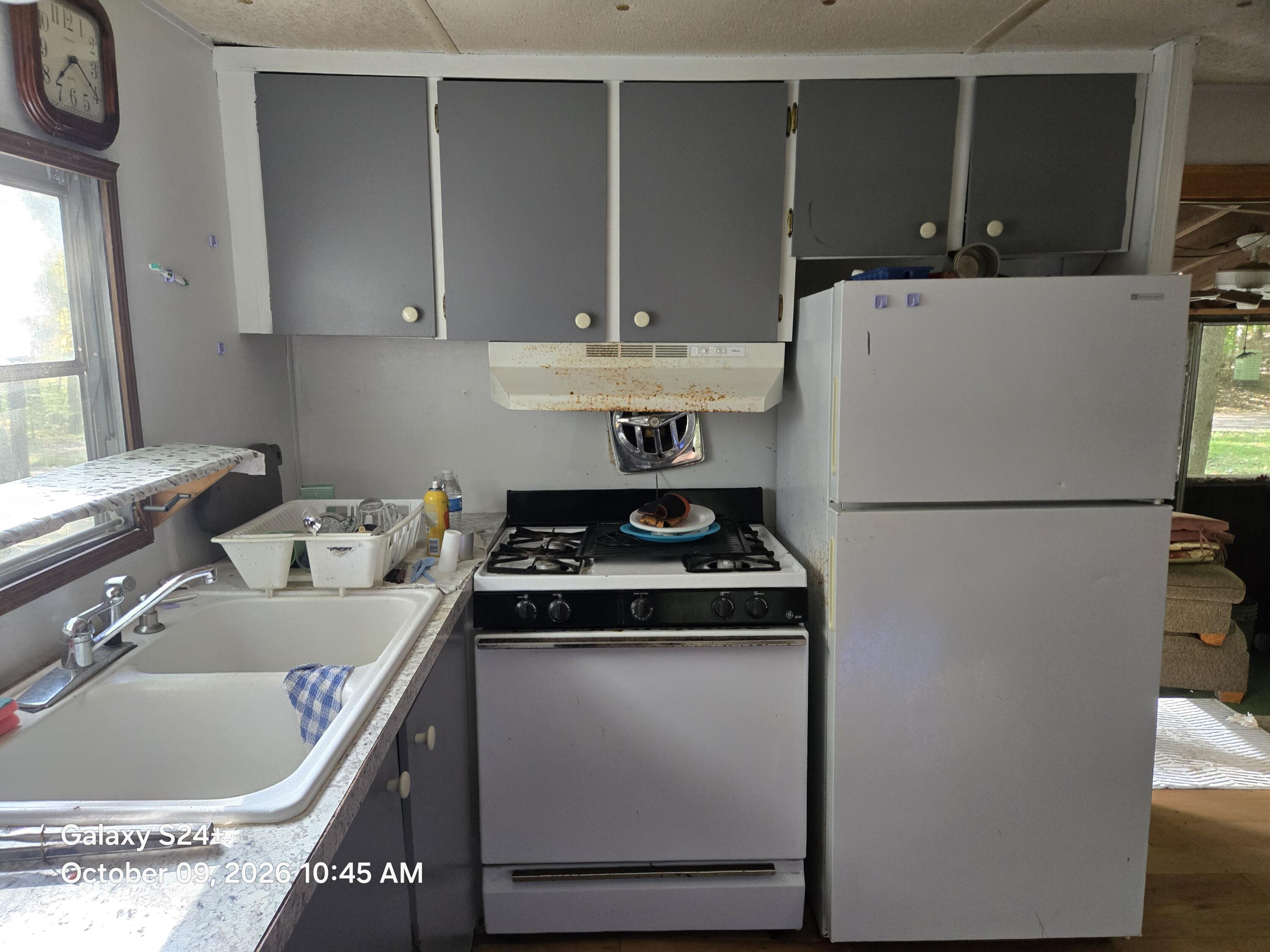 6384 East Ridge Avenue Fountain, MI 49410 - Photo 9 of 14 20261009_104551