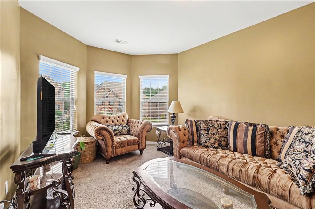 605 Stream Court Fairburn, GA 30213 - Photo 2 of 31