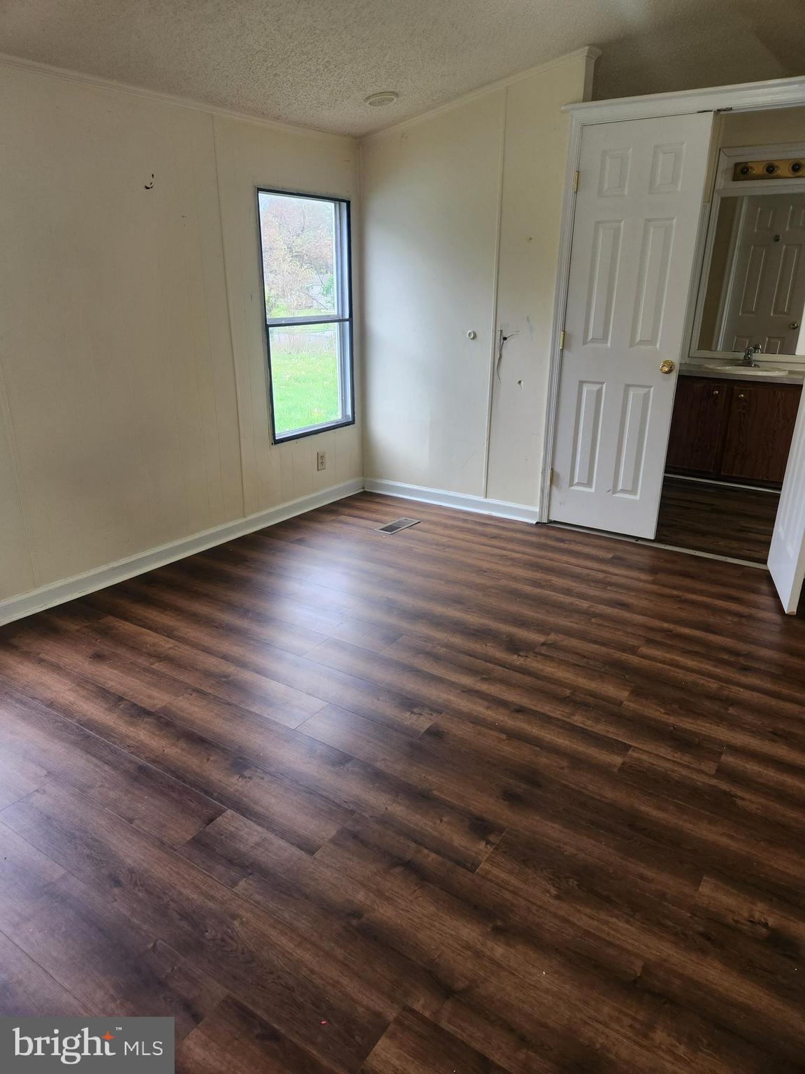 121 Connector Road Martinsburg, WV 25405 - Photo 5 of 11