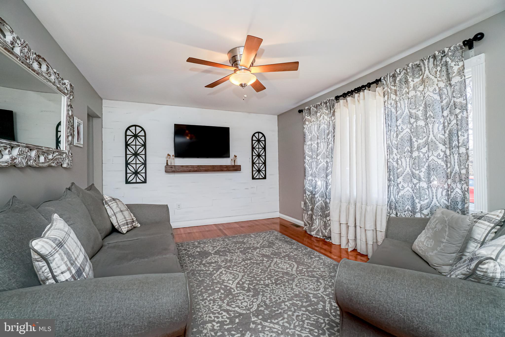 1842 Appleton Road Elkton, MD 21921 - Photo 5 of 21 Spacious living room