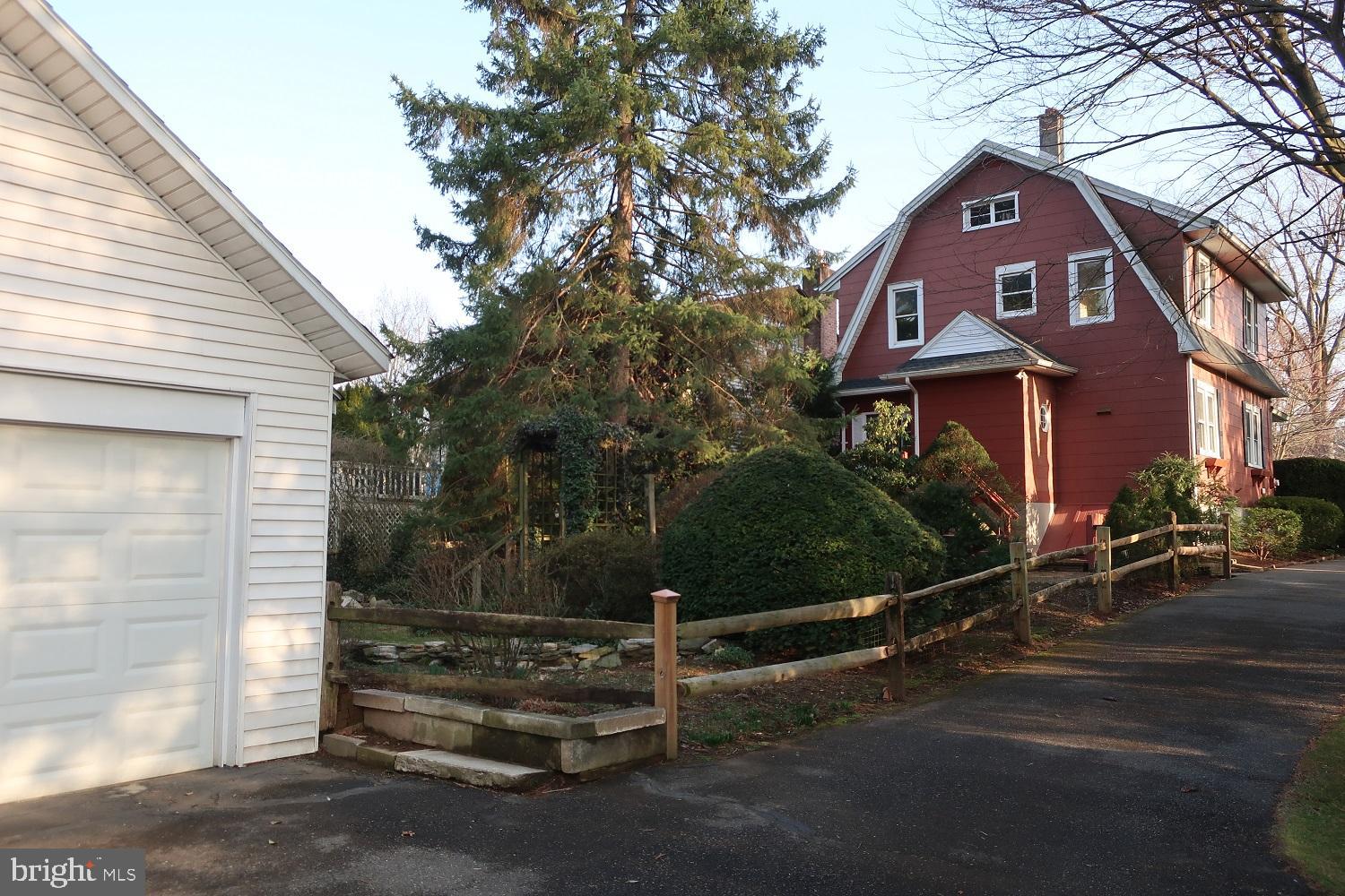 35 West 4th Avenue Lititz, PA 17543 - Photo 47 of 55 a front view of a house with parking area