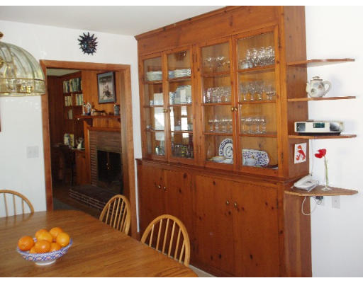 43 Davelin Road Wayland, MA 01778 - Photo 7 of 10 Gallery Image 7