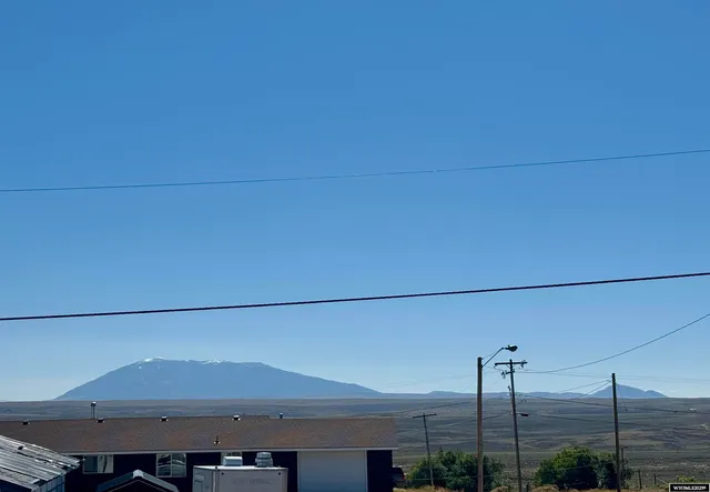 $225,000 | 2207 5th Street, Hanna, WY 82327