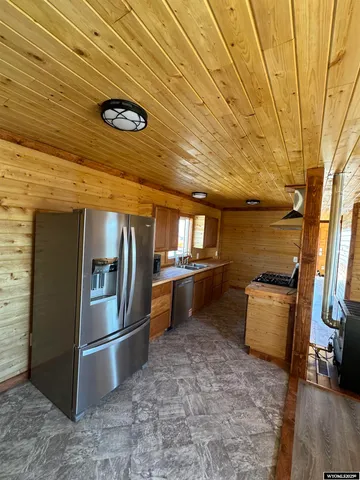 $225,000 | 2207 5th Street, Hanna, WY 82327