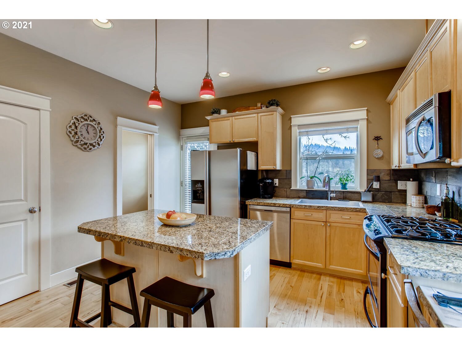 5113 Southwest Shattuck Road, Unit 20 Portland, OR 97221 - Photo 12 of 29 Gallery Image 12