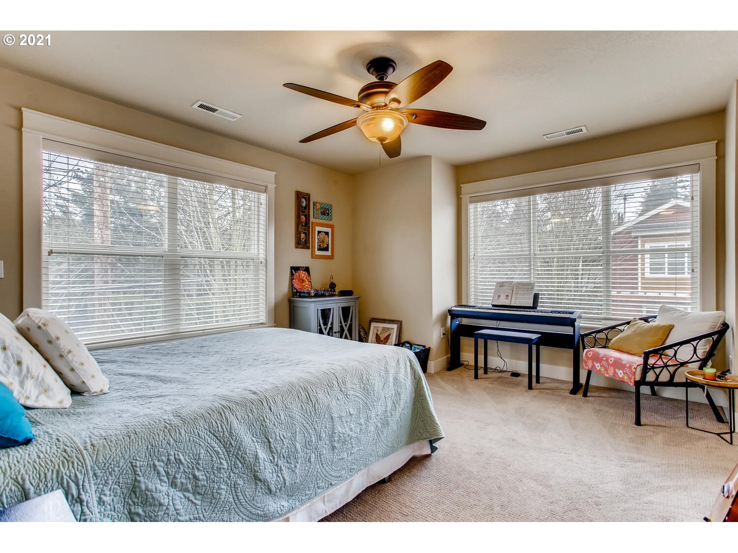 5113 Southwest Shattuck Road, Unit 20 Portland, OR 97221 - Photo 16 of 29 Gallery Image 16