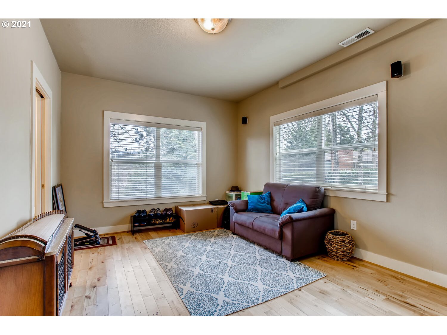 5113 Southwest Shattuck Road, Unit 20 Portland, OR 97221 - Photo 25 of 29 Gallery Image 25