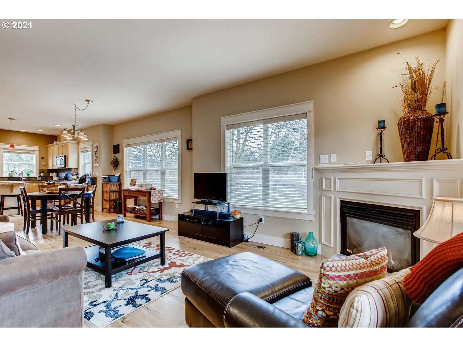 5113 Southwest Shattuck Road, Unit 20 Portland, OR 97221 - Photo 6 of 29 Gallery Image 6