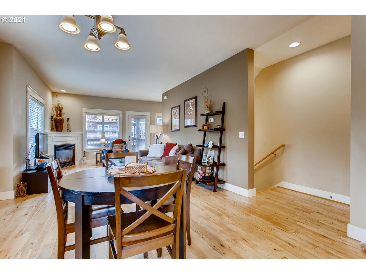 5113 Southwest Shattuck Road, Unit 20 Portland, OR 97221 - Photo 9 of 29 Gallery Image 9