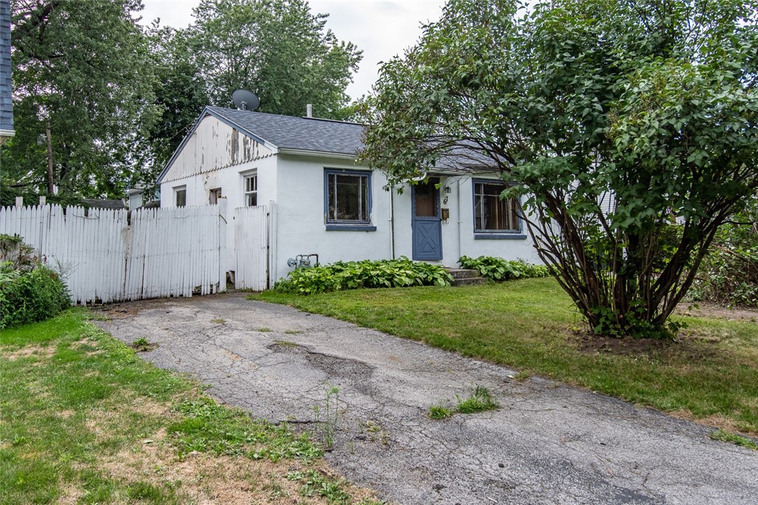 67 Redwood Road Rochester, NY 14615 - Photo 4 of 31