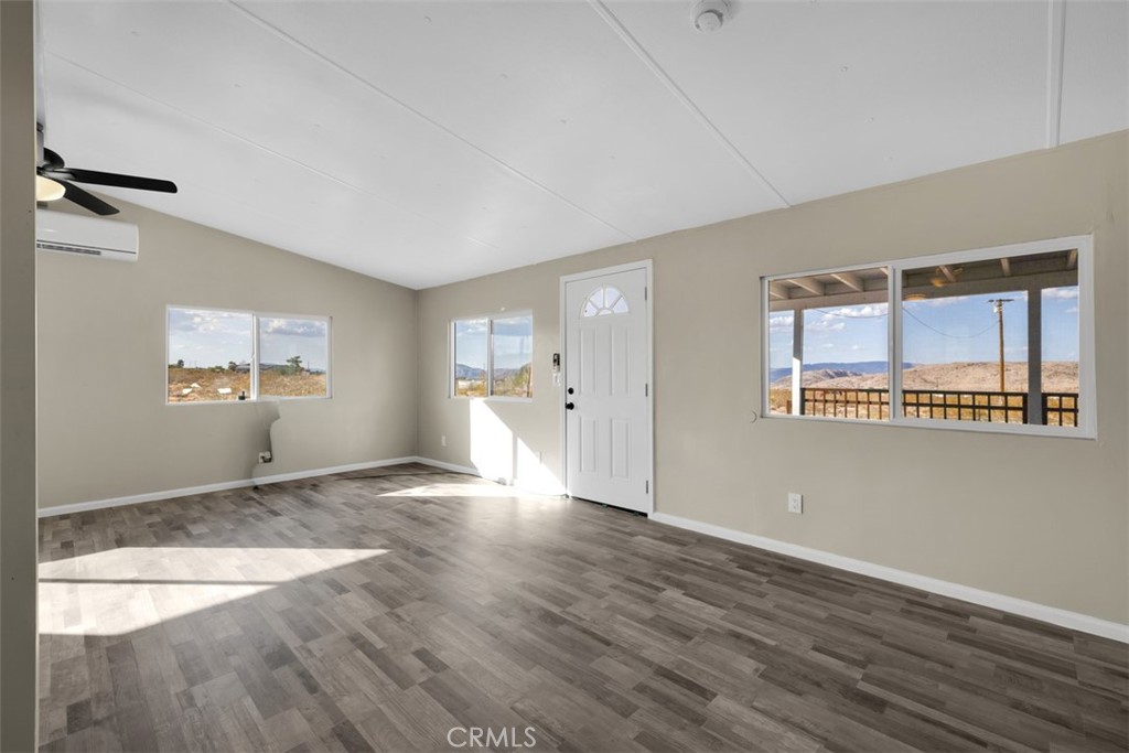 55757 Linn Road Landers, CA 92285 - Photo 5 of 41 Main House Open-Concept Living & Kitchen