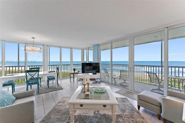$3,500 | 669 Northeast Plantation Road, Unit 406, Jensen Beach, FL 34957