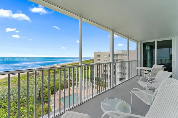 $3,500 | 669 Northeast Plantation Road, Unit 406, Jensen Beach, FL 34957