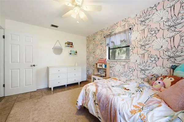 $360,000 | 923 Park Drive, Tavares, FL 32778