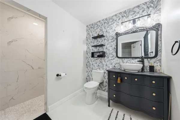$360,000 | 923 Park Drive, Tavares, FL 32778