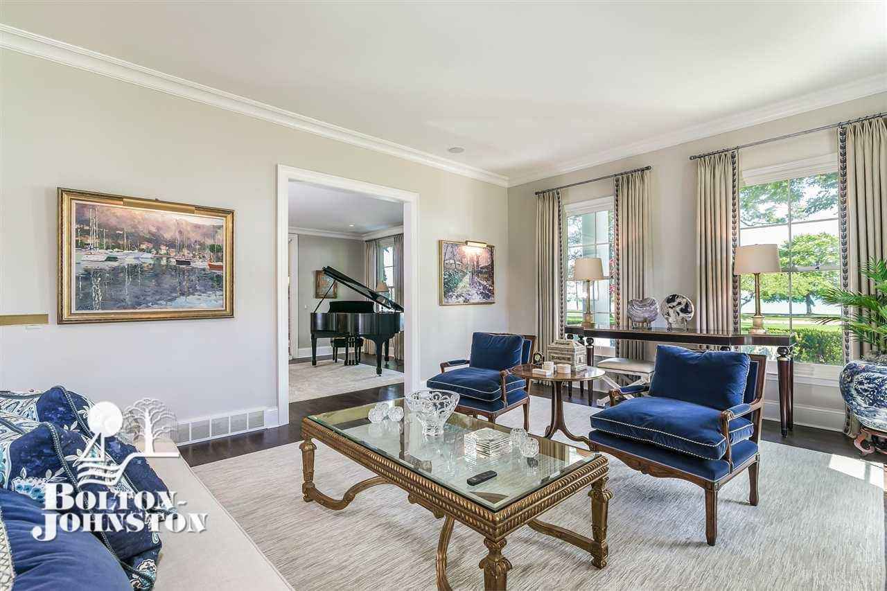655 Lake Shore Road Grosse Pointe, MI 48236 - Photo 11 of 86 Living Room
