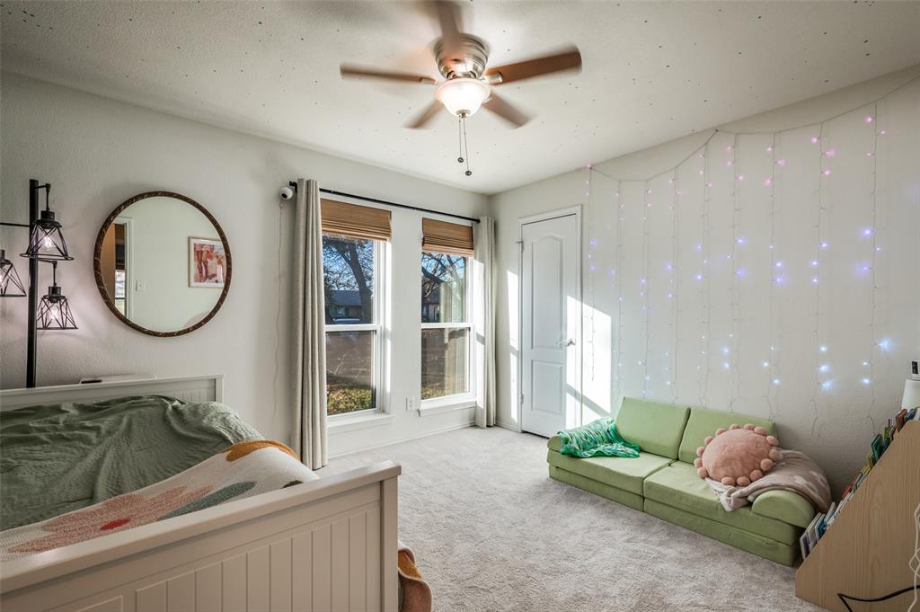 3700 Wedgworth Road South Fort Worth, TX 76133 - Photo 9 of 12 a living room with furniture and a large window