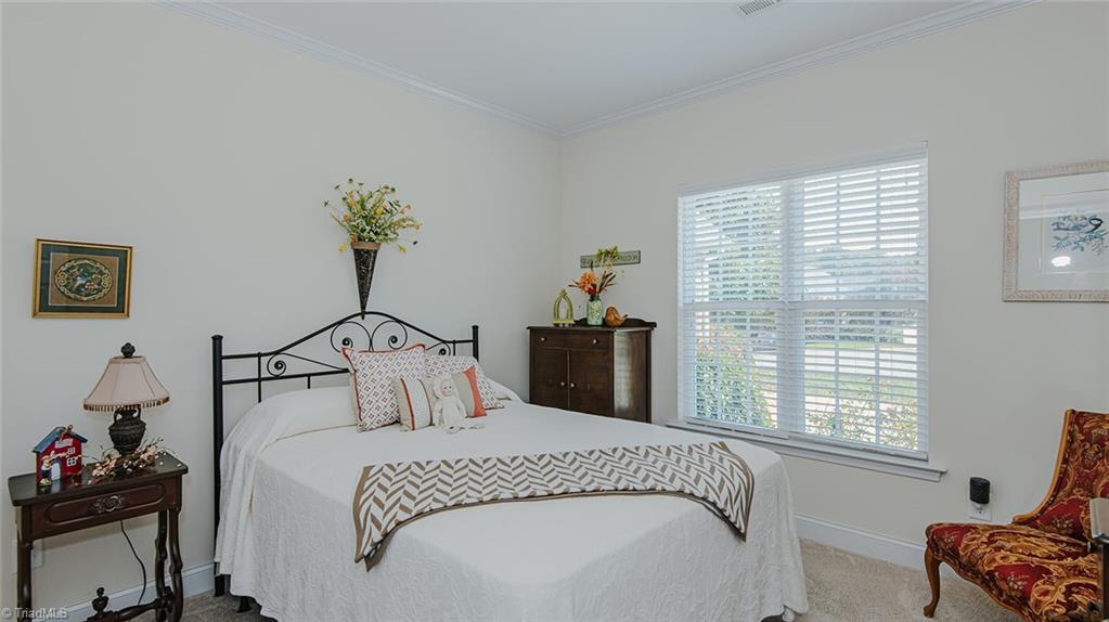605 Compton Court Graham, NC 27253 - Photo 13 of 46 Gallery Image 13