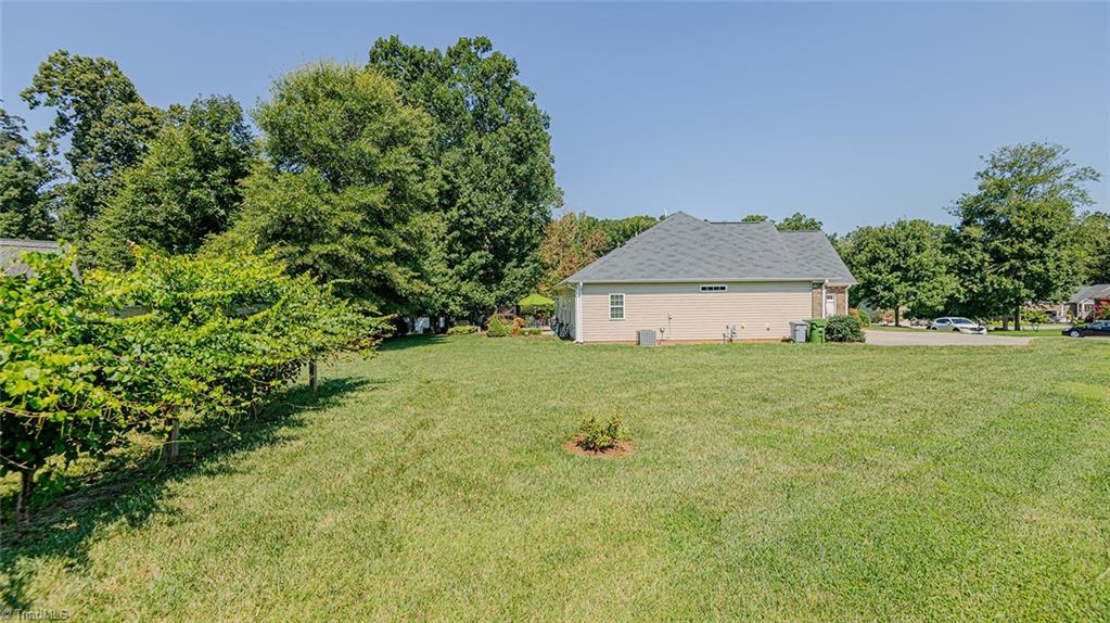 605 Compton Court Graham, NC 27253 - Photo 19 of 46 Gallery Image 19