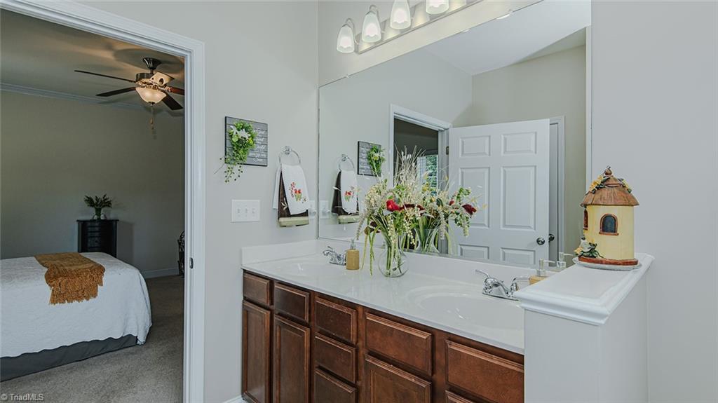 605 Compton Court Graham, NC 27253 - Photo 30 of 46 Gallery Image 30