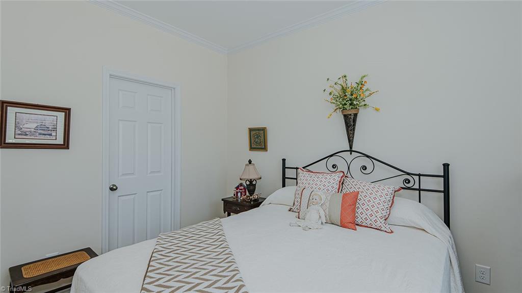 605 Compton Court Graham, NC 27253 - Photo 32 of 46 Gallery Image 32