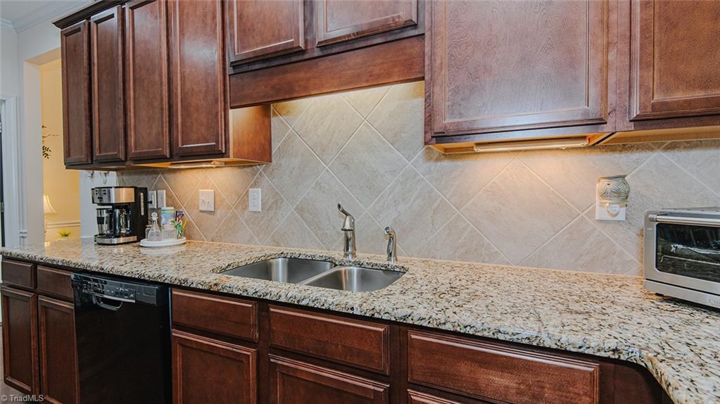 605 Compton Court Graham, NC 27253 - Photo 40 of 46 Gallery Image 40