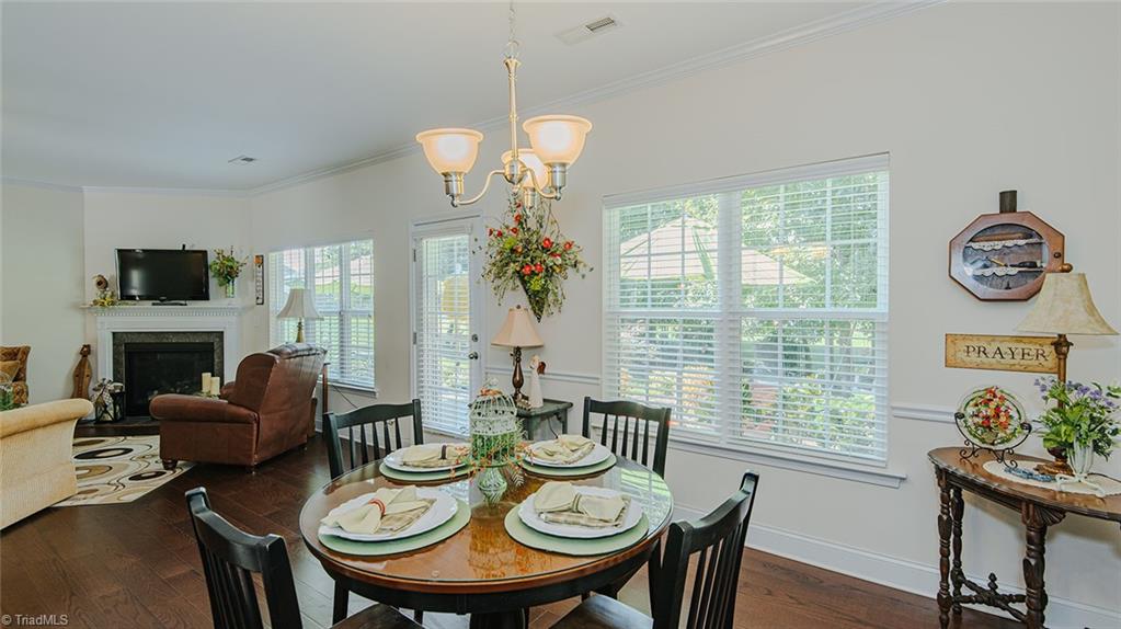 605 Compton Court Graham, NC 27253 - Photo 9 of 46 Gallery Image 9