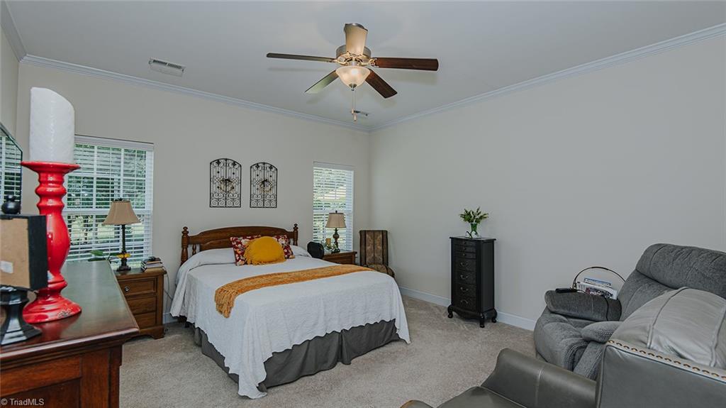 605 Compton Court Graham, NC 27253 - Photo 10 of 46 Gallery Image 10