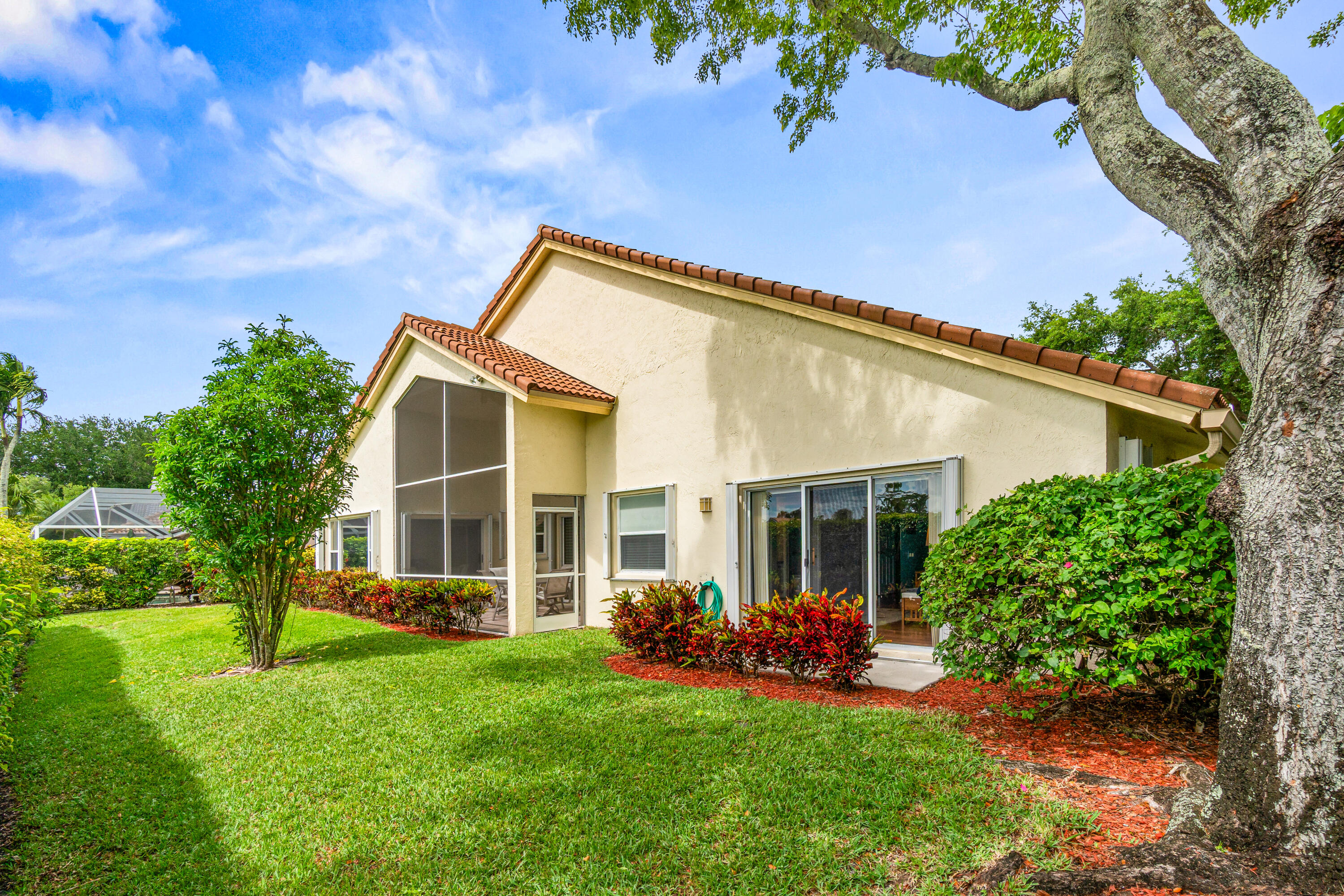 6952 Grenelefe Road Boynton Beach, FL 33437 - Photo 33 of 41 Back of Home