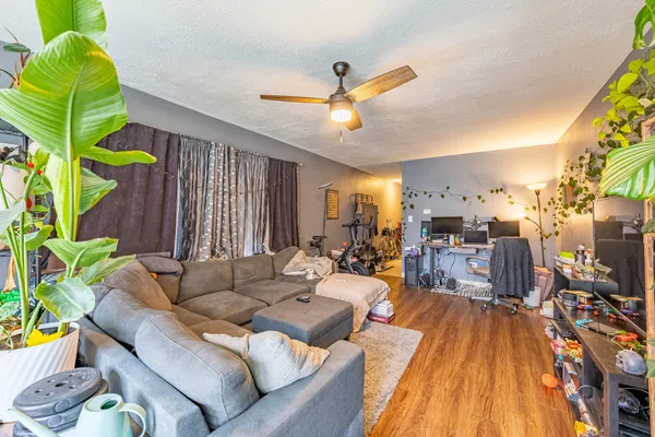 $164,900 | 1008 Washington Boulevard, Unit 5, Oak Park, IL 60302