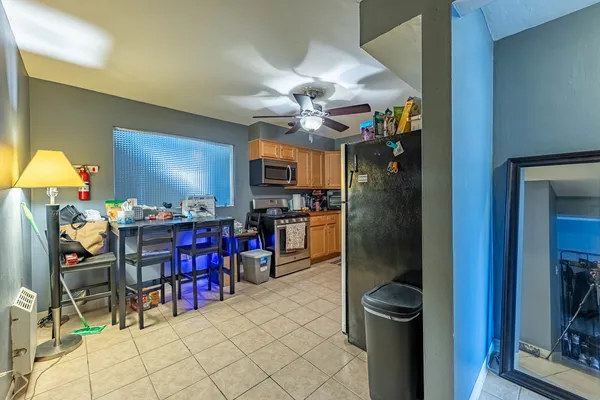 $164,900 | 1008 Washington Boulevard, Unit 5, Oak Park, IL 60302