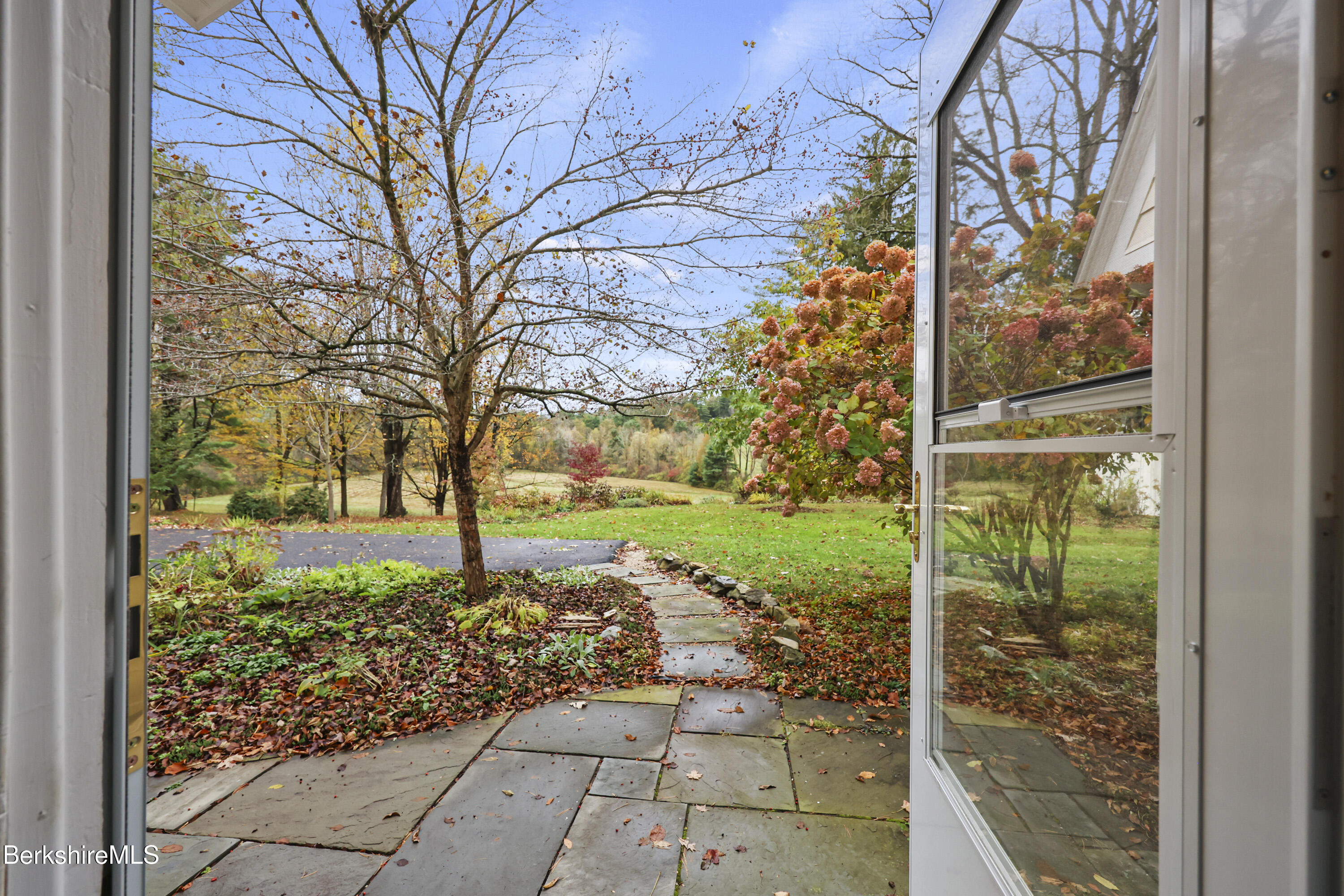 20 Sheffield-Egremont Road Great Barrington, MA 01230 - Photo 4 of 68 25 Front Entry