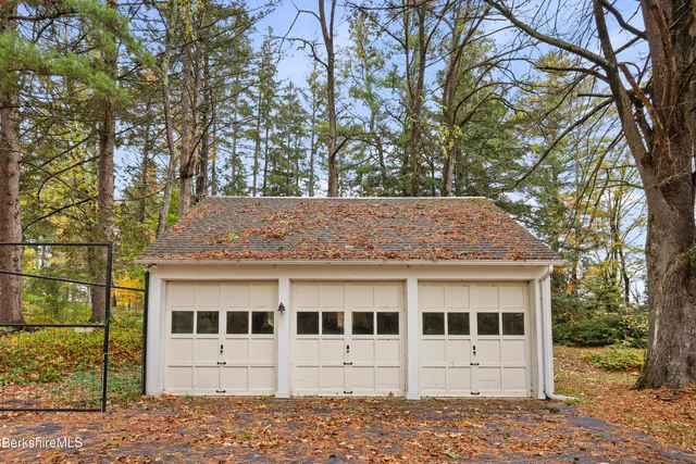 $1,395,000 | 20 Sheffield-Egremont Road, Great Barrington, MA 01230
